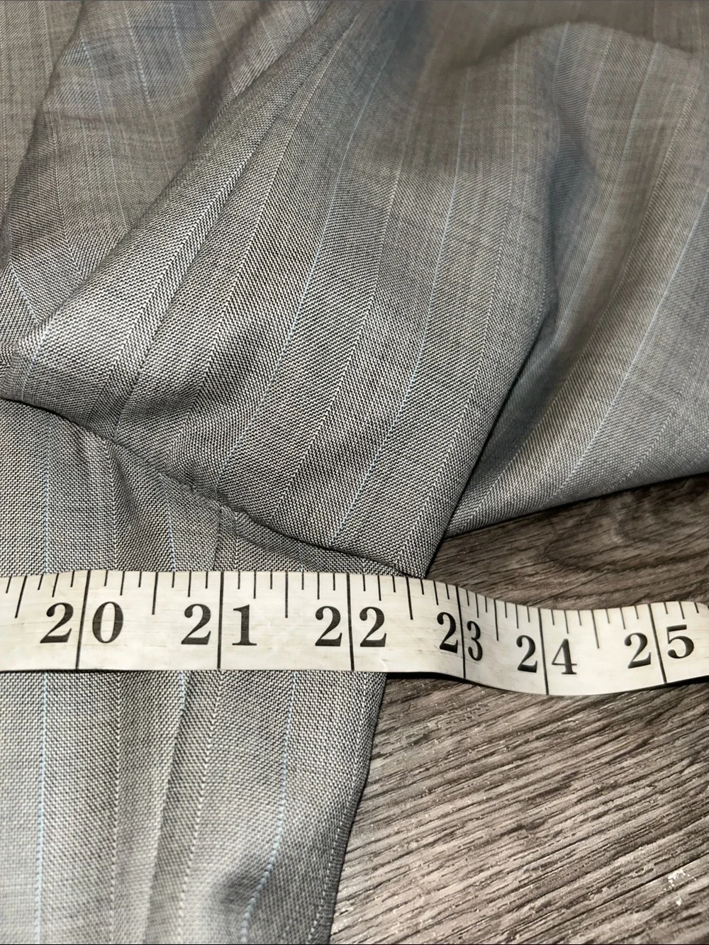 Tom James Prestige Custom Gray Pinstripe Wool Blend Suit 44R 36x28
